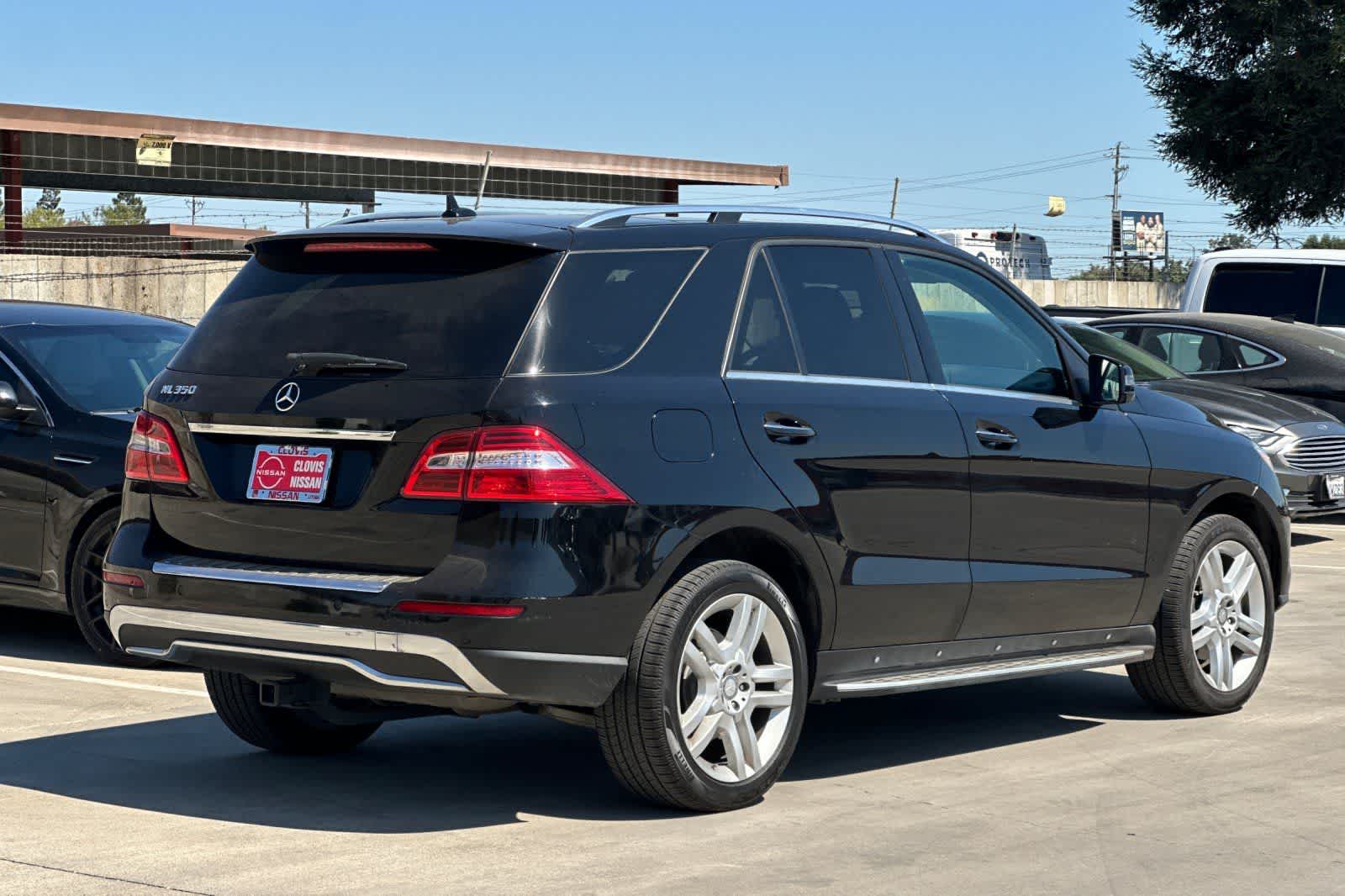 Thumbnail: 2015 Mercedes-Benz M-Class - 3