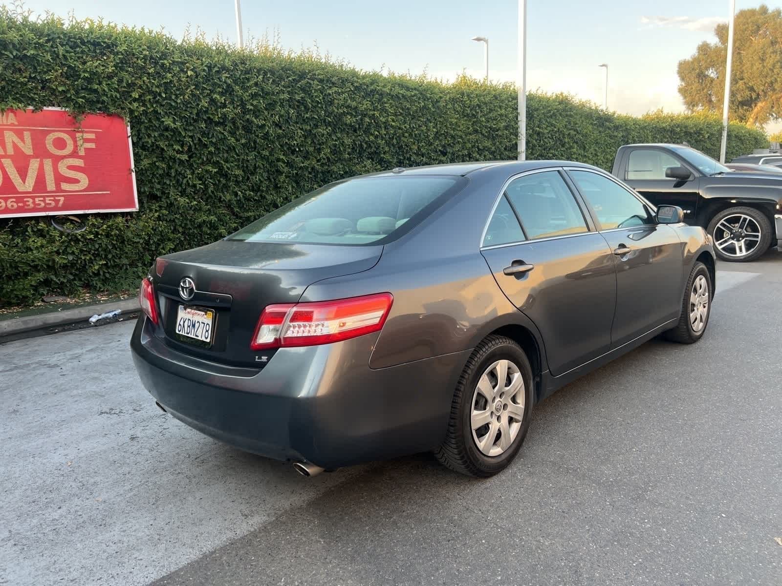 2010 Toyota Camry LE 5
