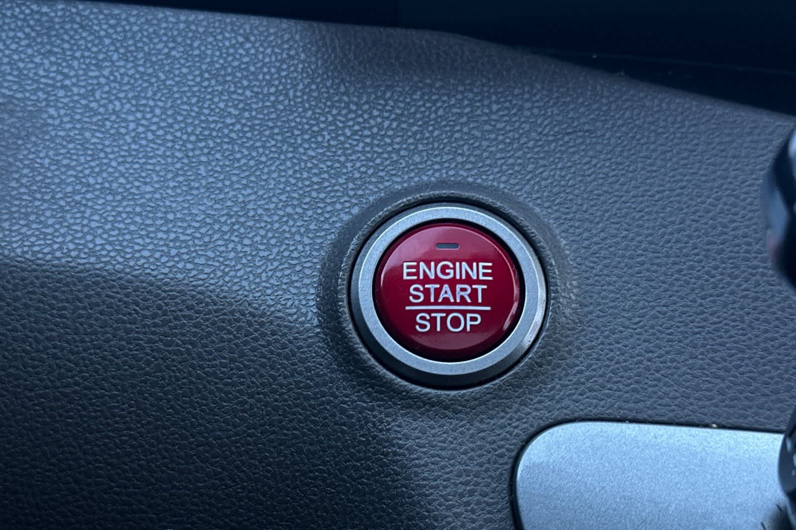 Thumbnail: 2015 Honda Odyssey - 28