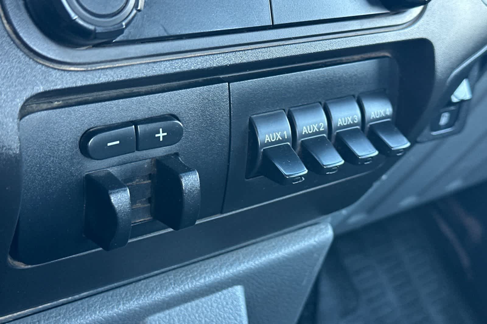 Thumbnail: 2013 Ford F-550 - 22