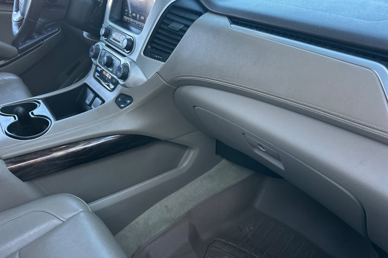 Thumbnail: 2017 GMC Yukon - 18