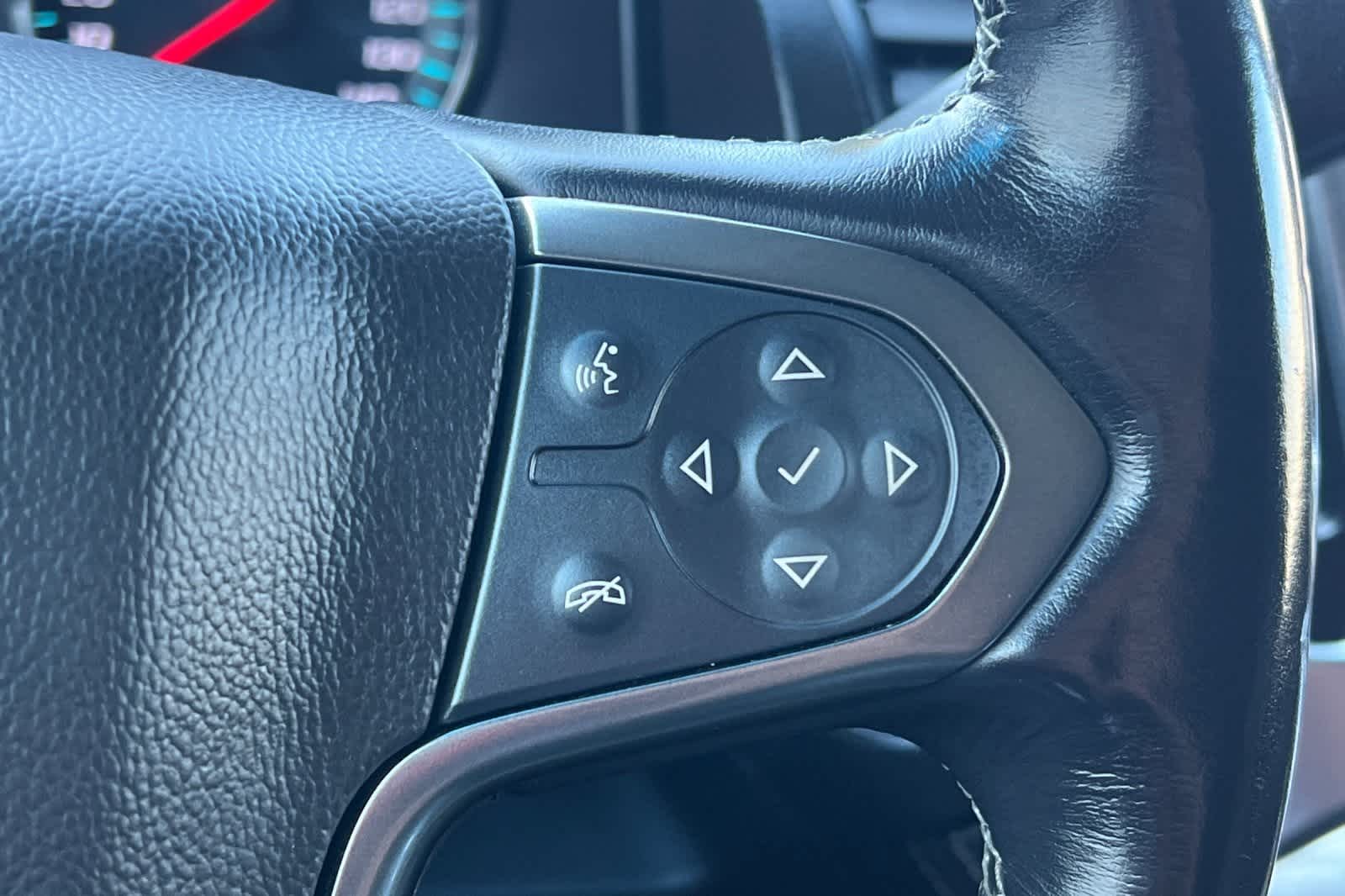 Thumbnail: 2020 Chevrolet Tahoe - 33