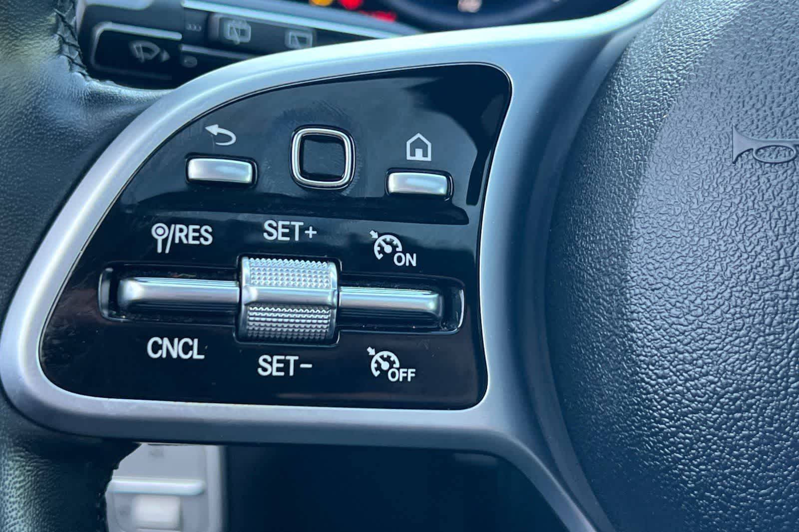 Thumbnail: 2022 Mercedes-Benz GLE - 33