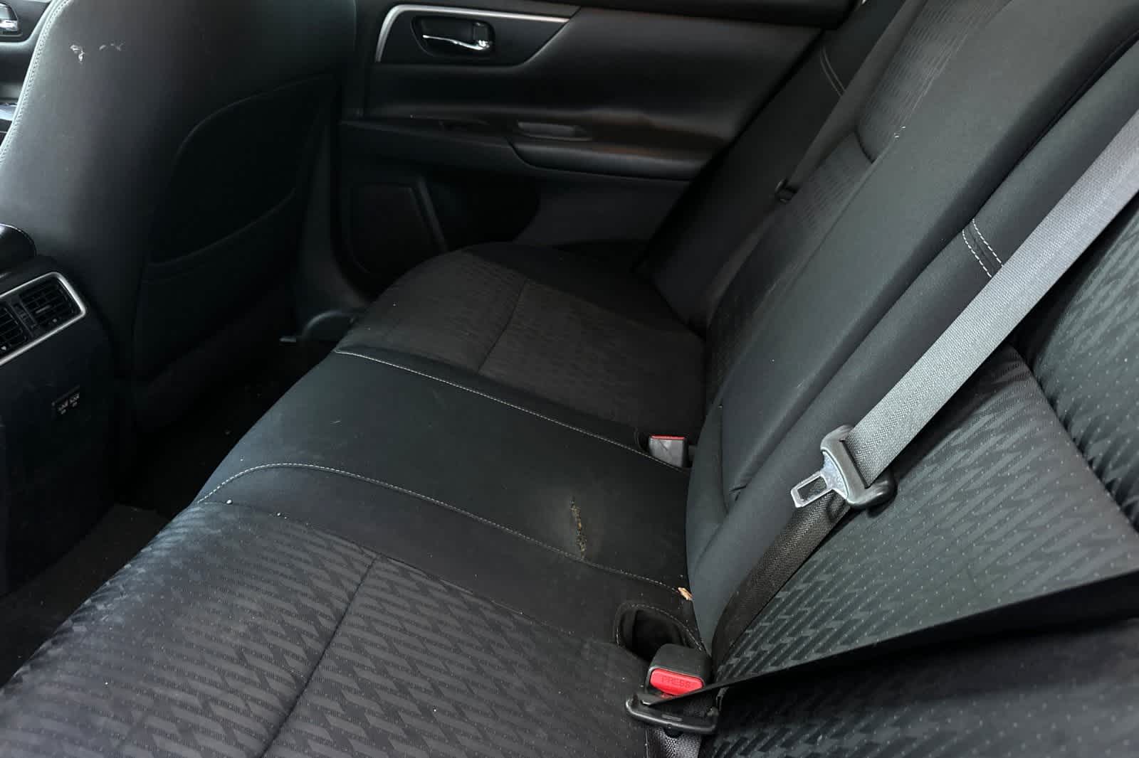 Thumbnail: 2018 Nissan Altima - 5