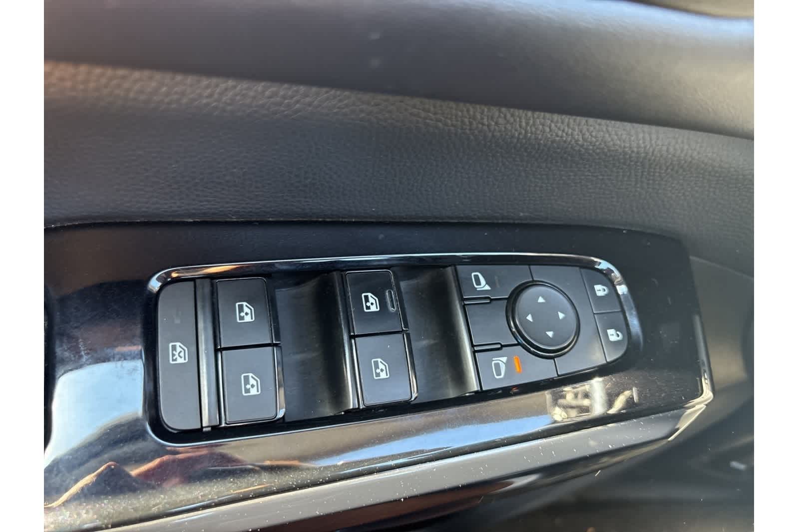 Thumbnail: 2022 Nissan Pathfinder - 13