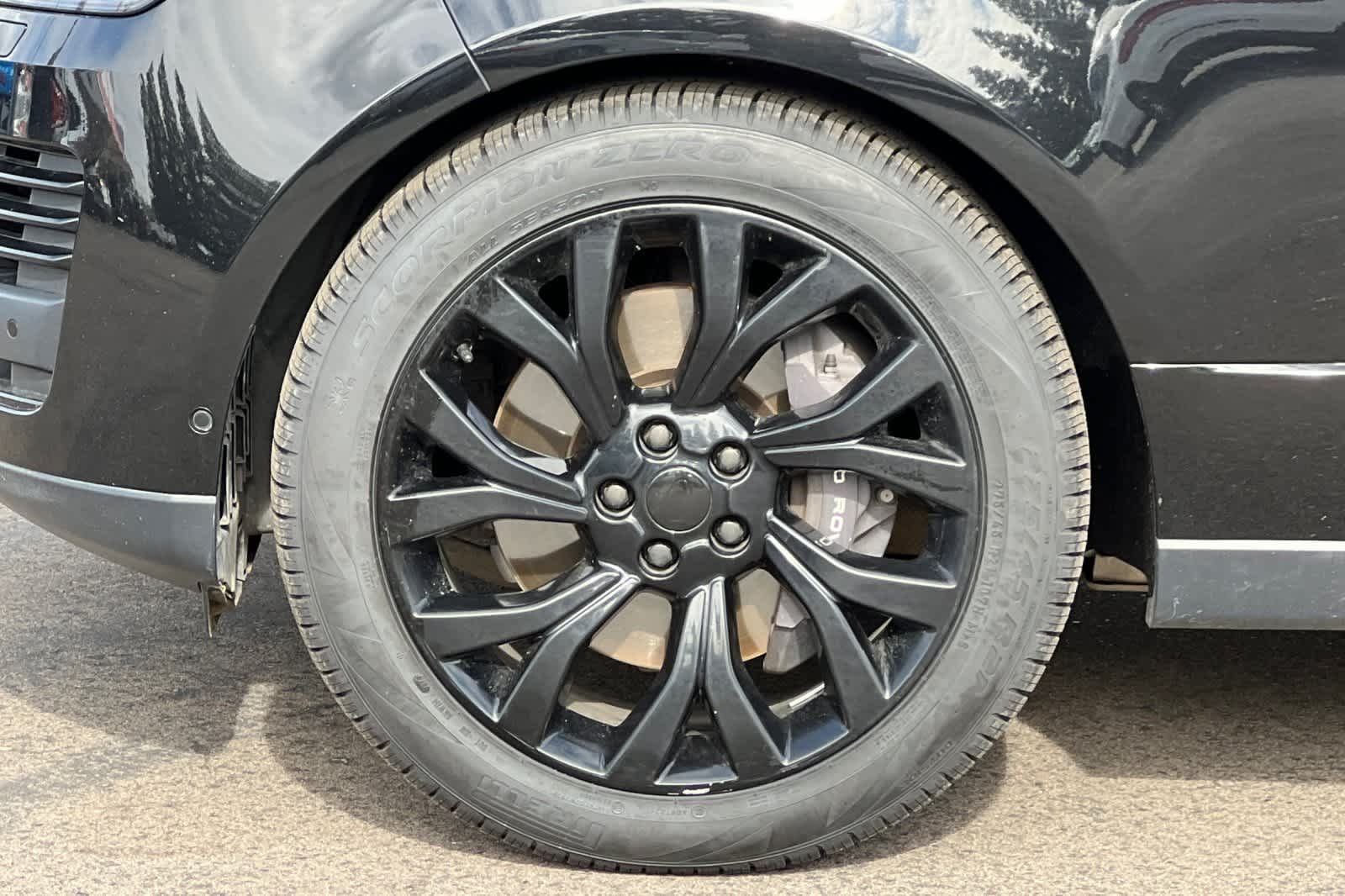 Thumbnail: 2021 Land Rover Range Rover - 38