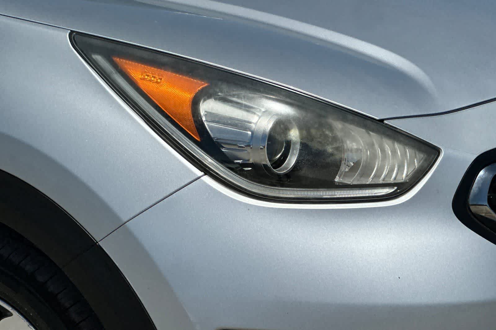 Thumbnail: 2018 Kia Niro - 32