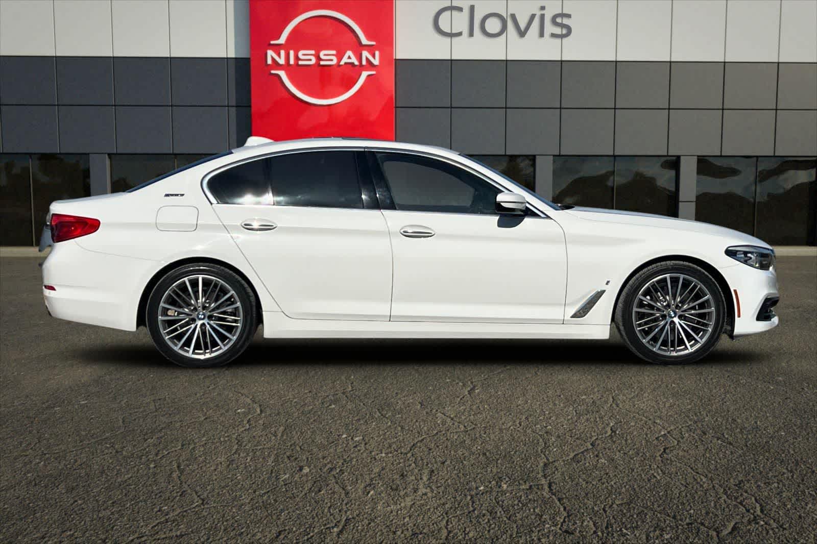 Thumbnail: 2018 BMW 5 Series - 9
