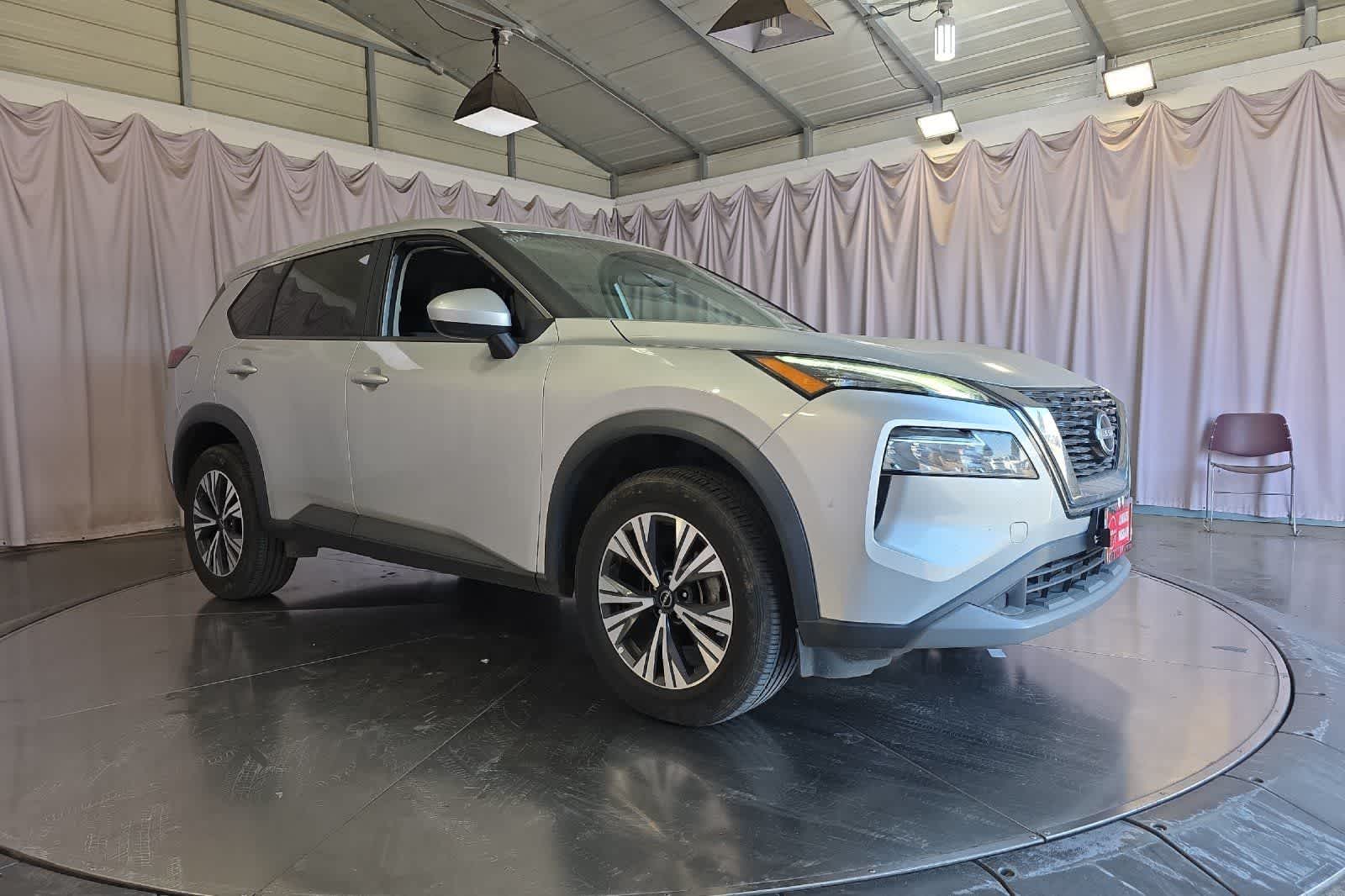 Thumbnail: 2023 Nissan Rogue - 10