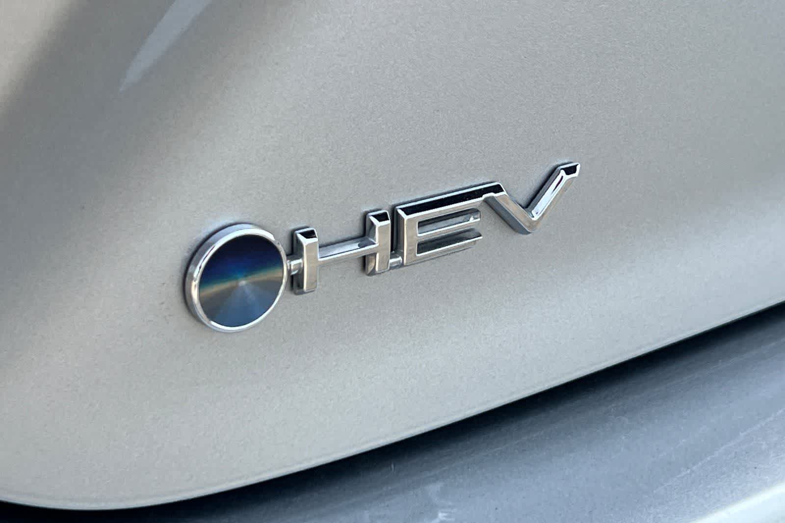 Thumbnail: 2025 Toyota Camry - 17