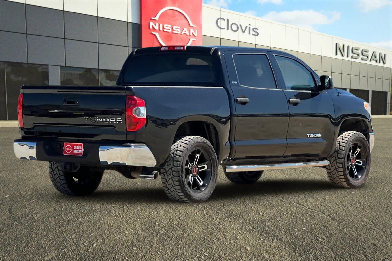 Thumbnail: 2014 Toyota Tundra - 3