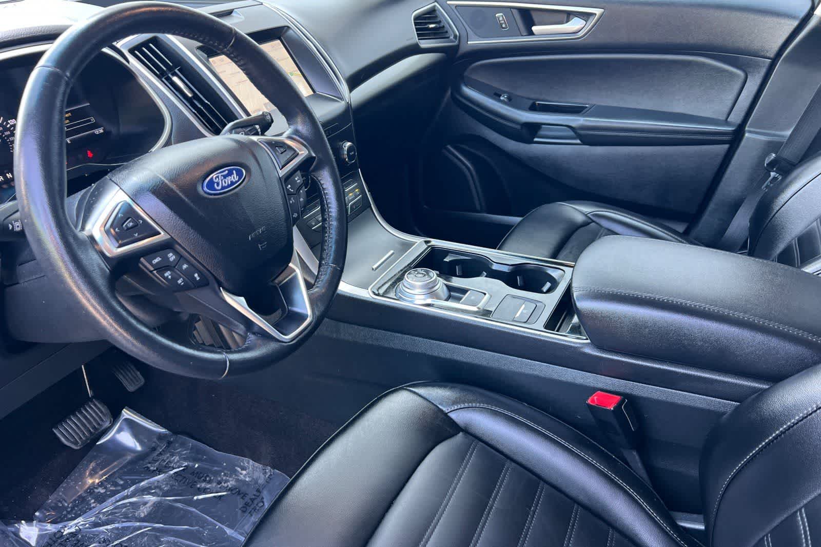 Thumbnail: 2020 Ford Edge - 12