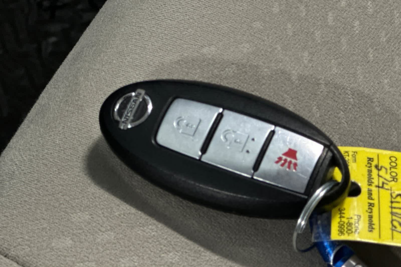 Thumbnail: 2011 Nissan Leaf - 29