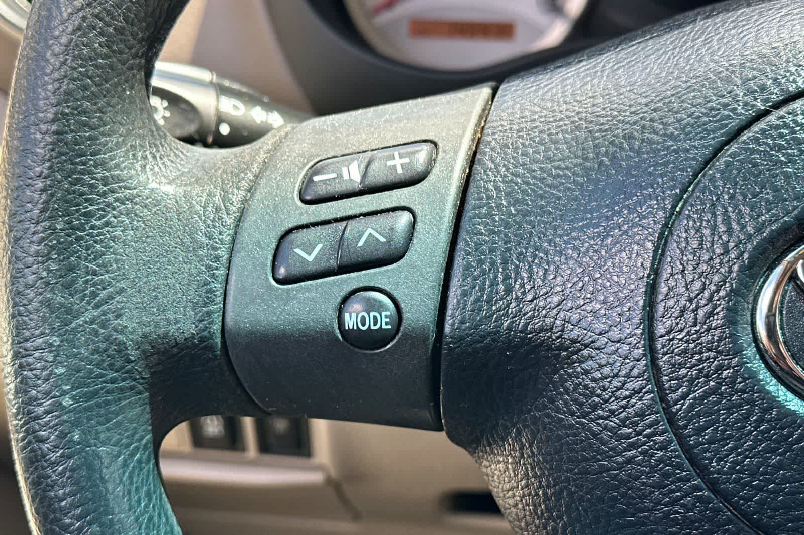 Thumbnail: 2004 Toyota RAV4 - 27