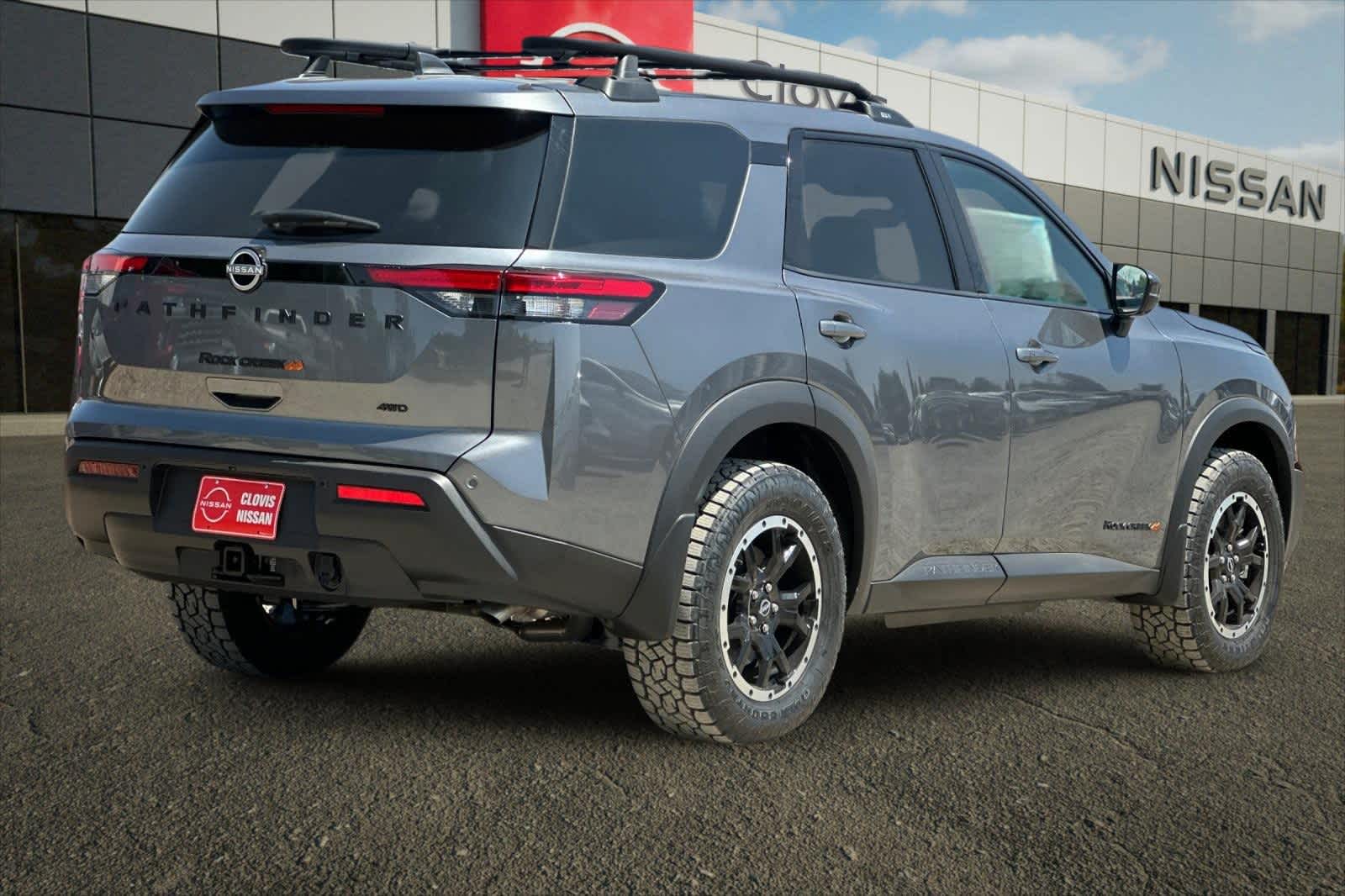 Thumbnail: 2025 Nissan Pathfinder - 3
