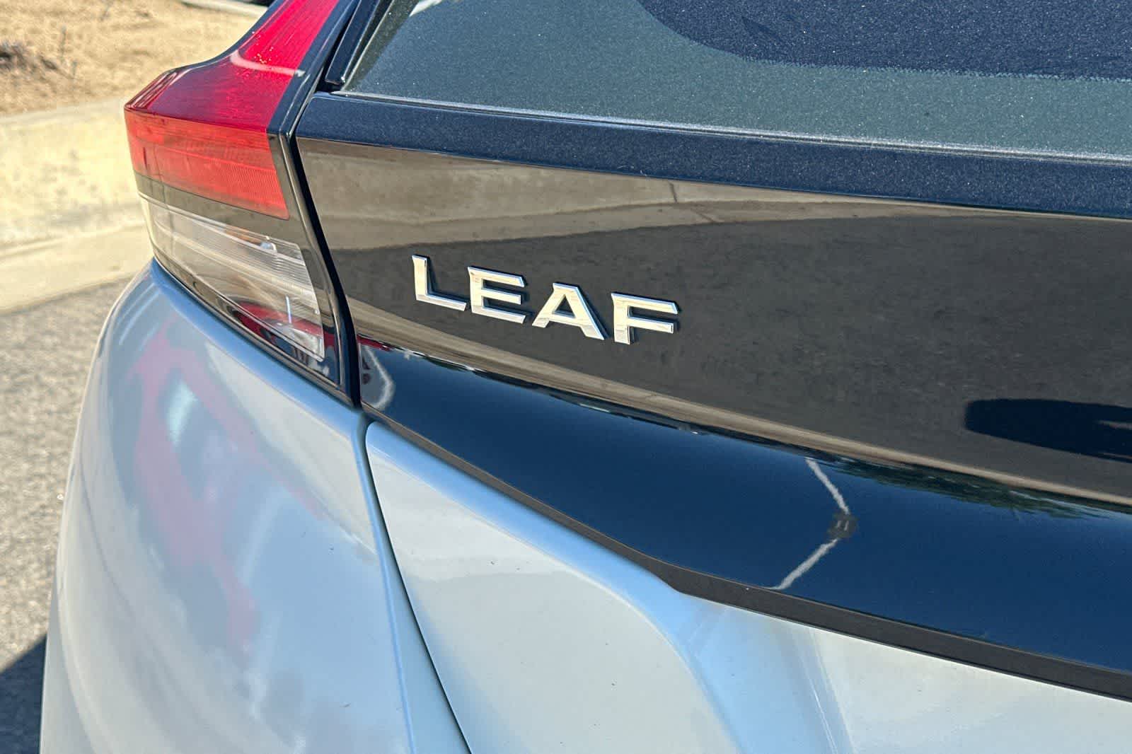 Thumbnail: 2018 Nissan Leaf - 13