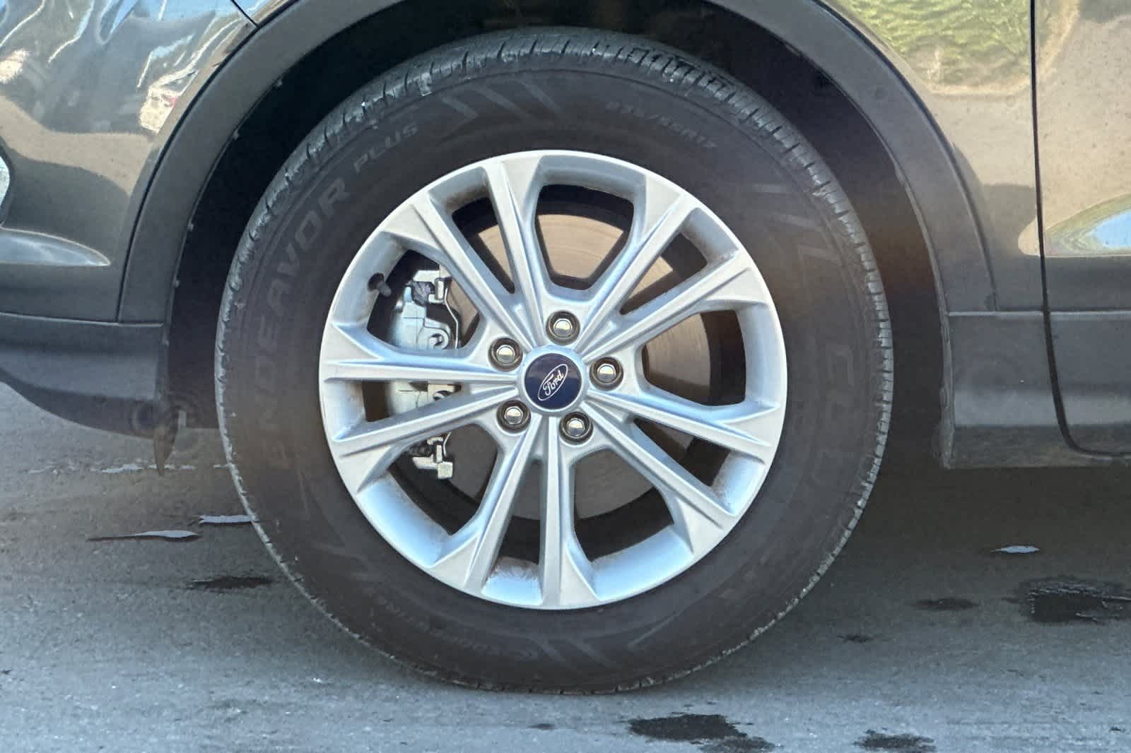 Thumbnail: 2019 Ford Escape - 28