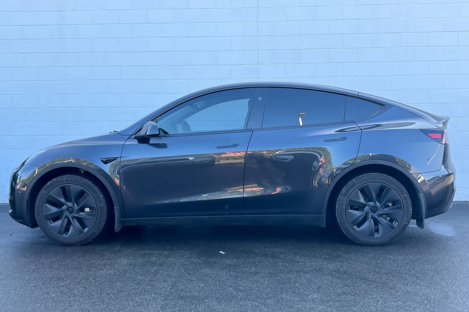 Thumbnail: 2024 Tesla Model Y - 6