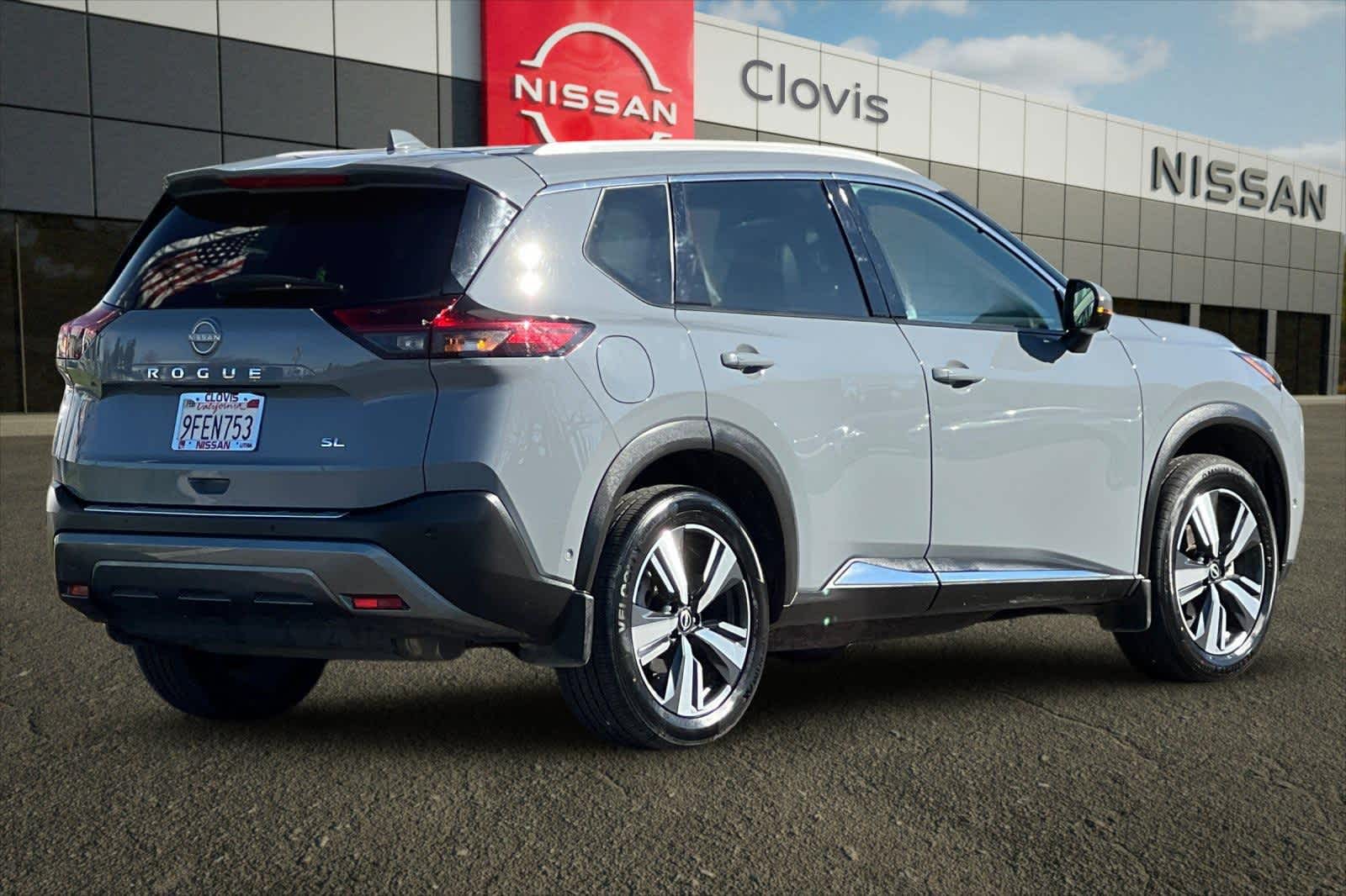 Thumbnail: 2023 Nissan Rogue - 3