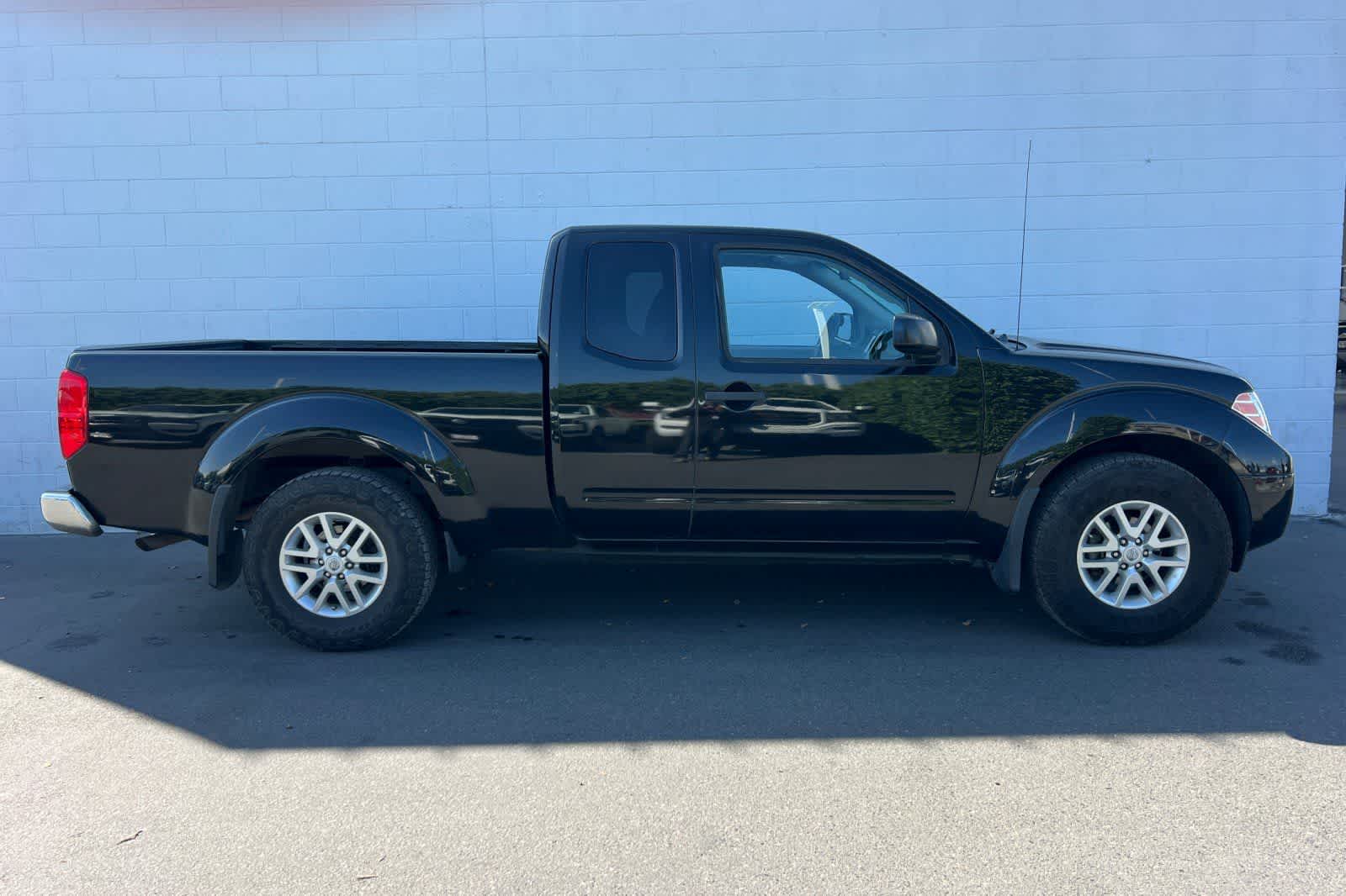 Thumbnail: 2017 Nissan Frontier - 9