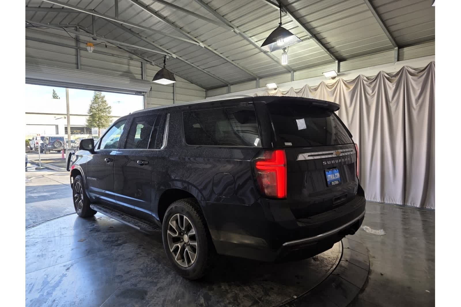 Thumbnail: 2022 Chevrolet Suburban - 5