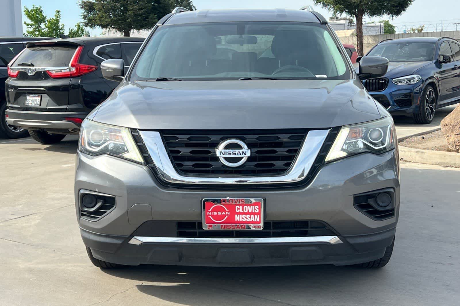 Thumbnail: 2020 Nissan Pathfinder - 11