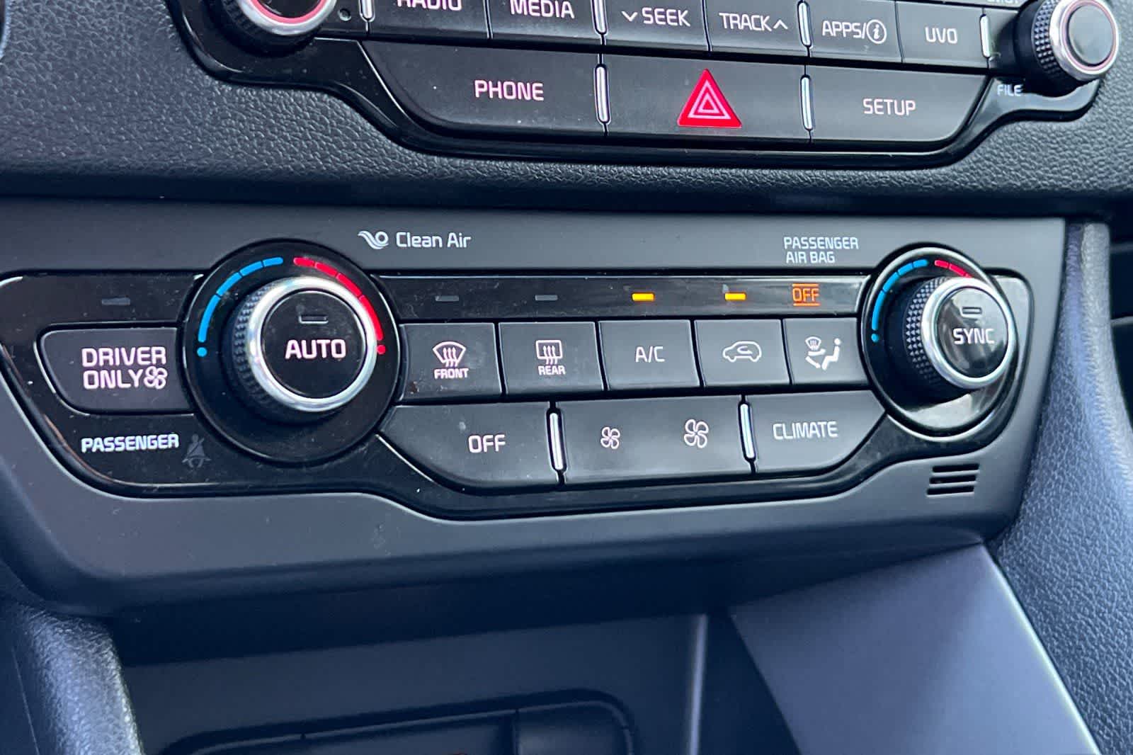 Thumbnail: 2018 Kia Niro - 23