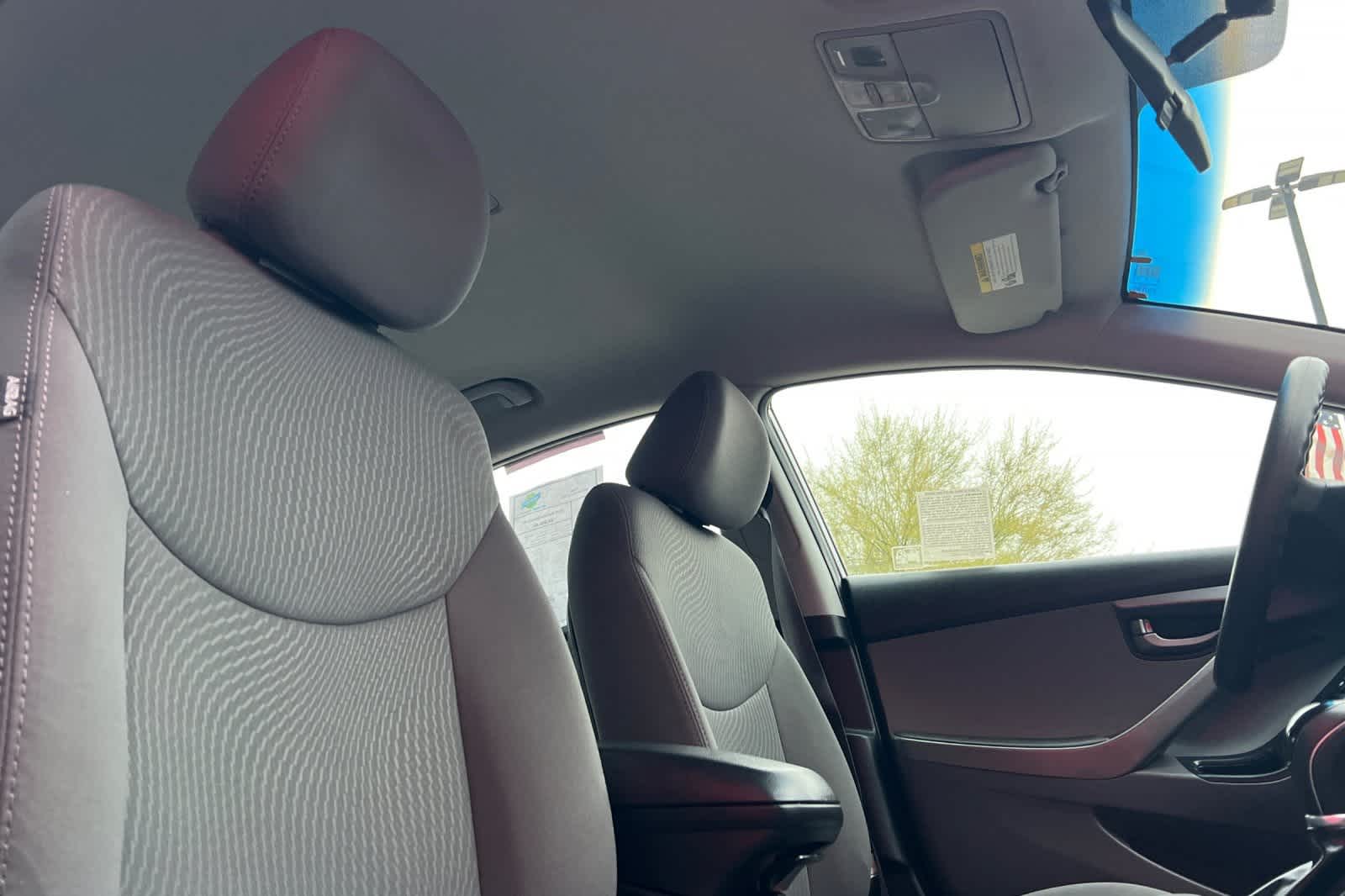 Thumbnail: 2015 Hyundai Elantra - 18