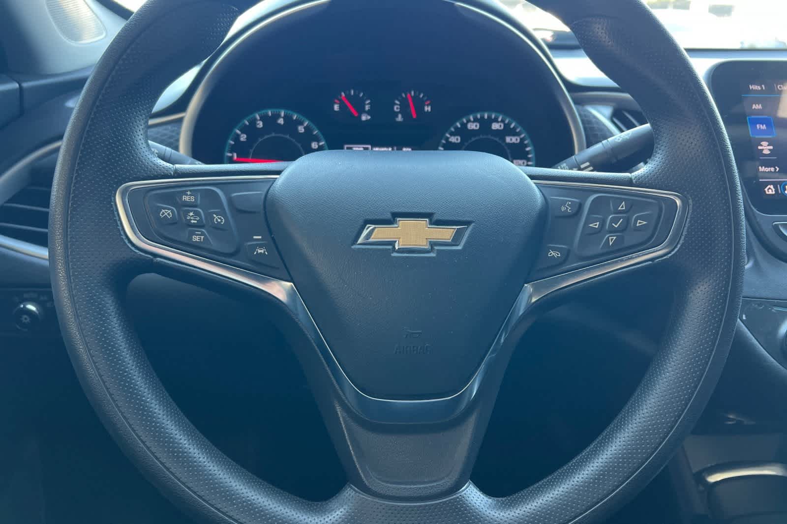 Thumbnail: 2023 Chevrolet Malibu - 25