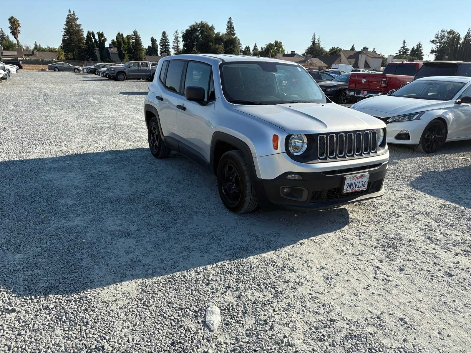 Thumbnail: 2017 Jeep Renegade - 9