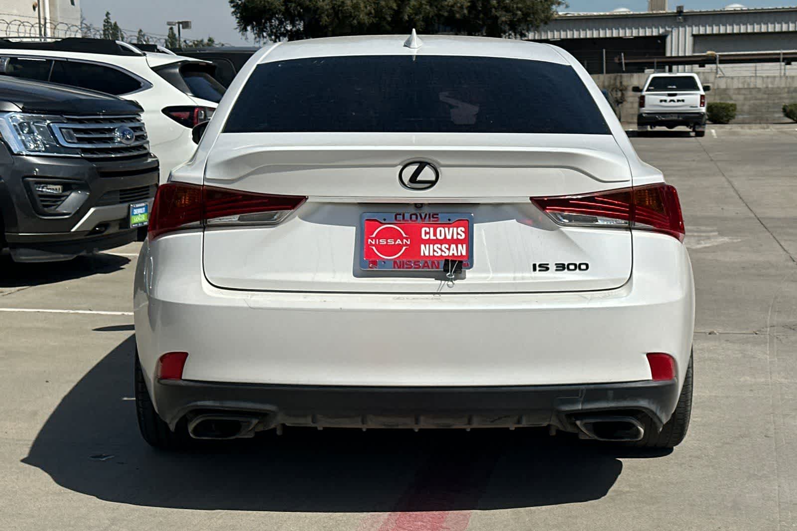 Thumbnail: 2020 Lexus IS - 8