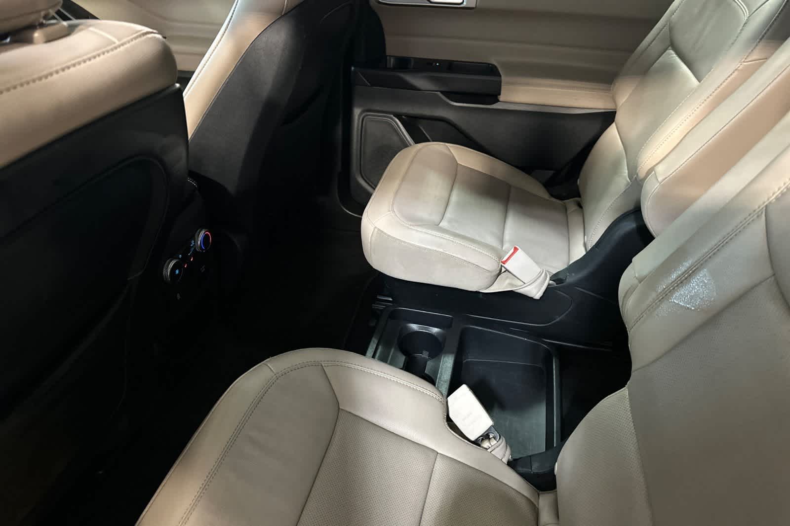 Thumbnail: 2020 Ford Explorer - 5