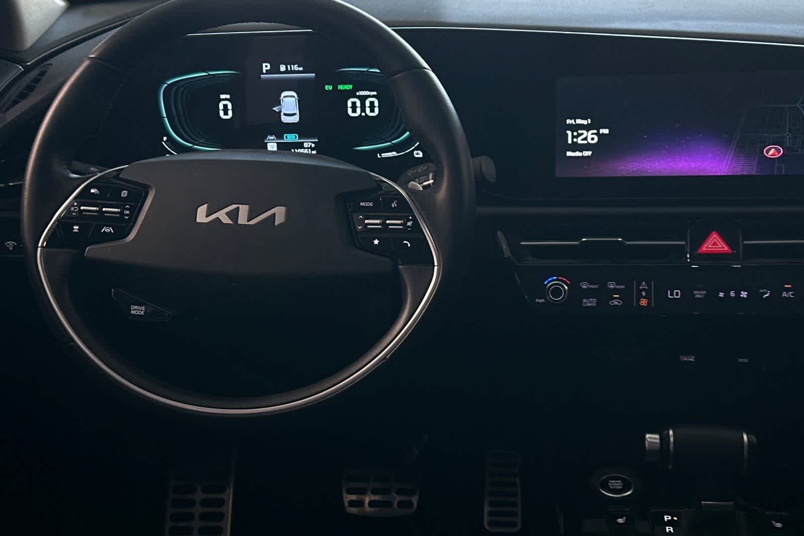 Thumbnail: 2023 Kia Niro - 16