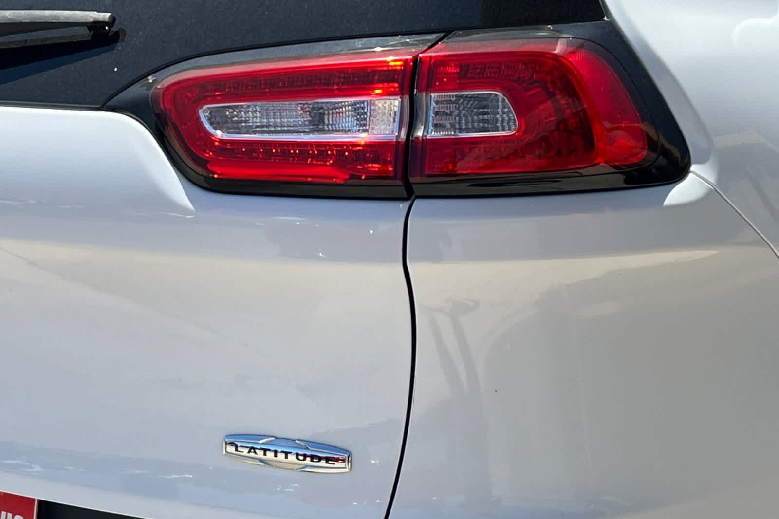 Thumbnail: 2014 Jeep Cherokee - 13