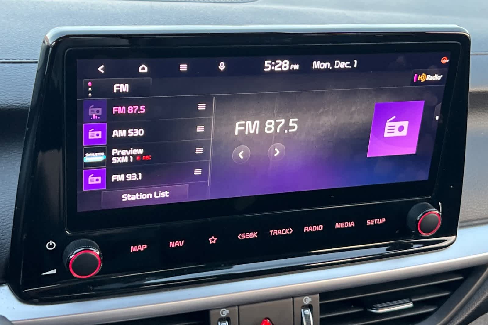 Thumbnail: 2023 Kia Forte - 18