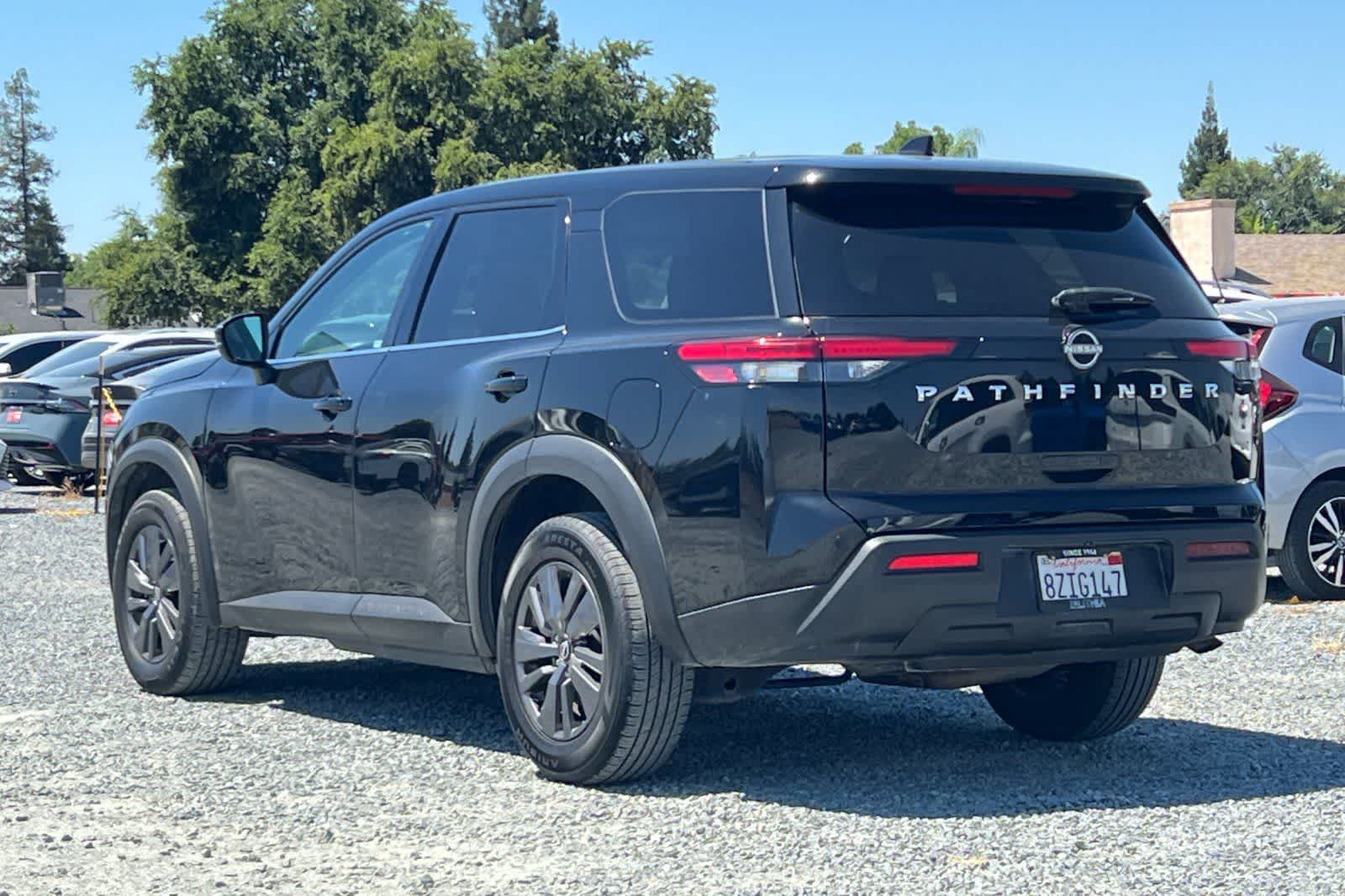 Thumbnail: 2022 Nissan Pathfinder - 7