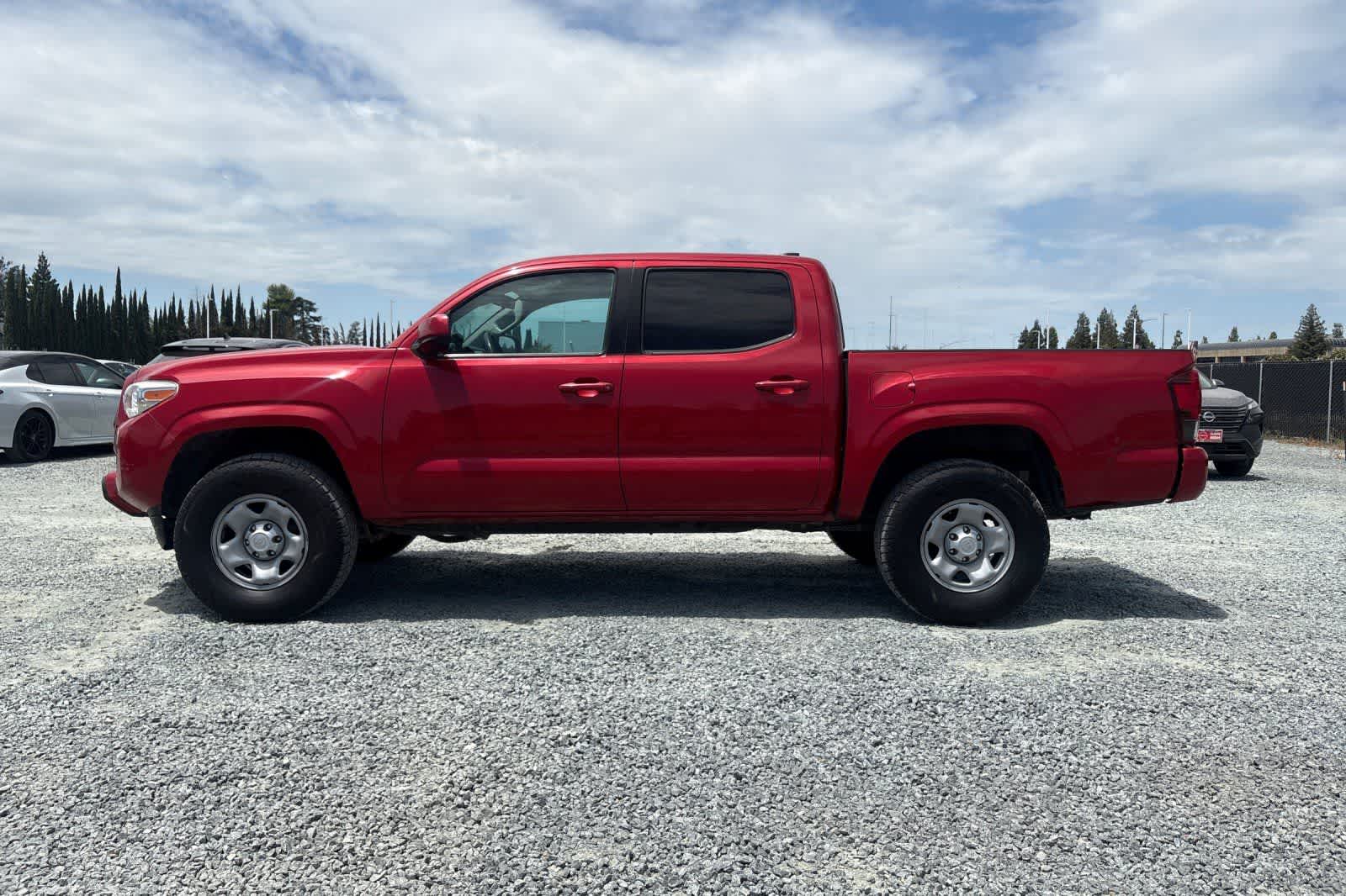 Thumbnail: 2020 Toyota Tacoma - 6