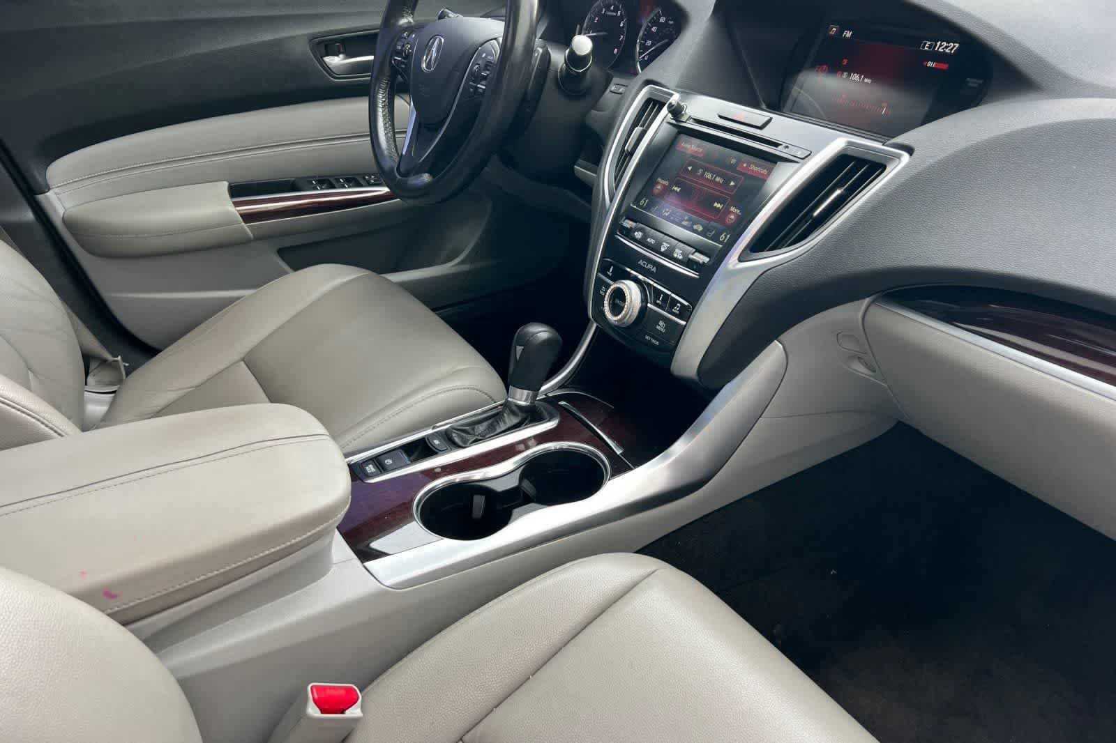 Thumbnail: 2015 Acura TLX - 16