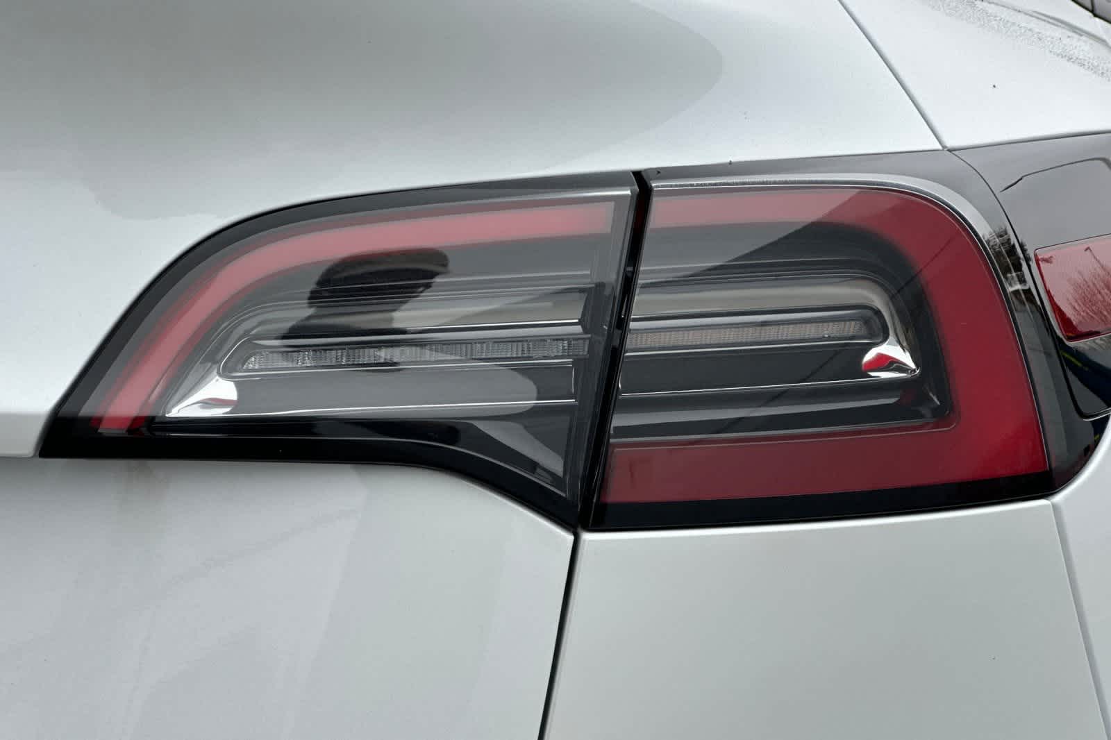 Thumbnail: 2022 Tesla Model Y - 34