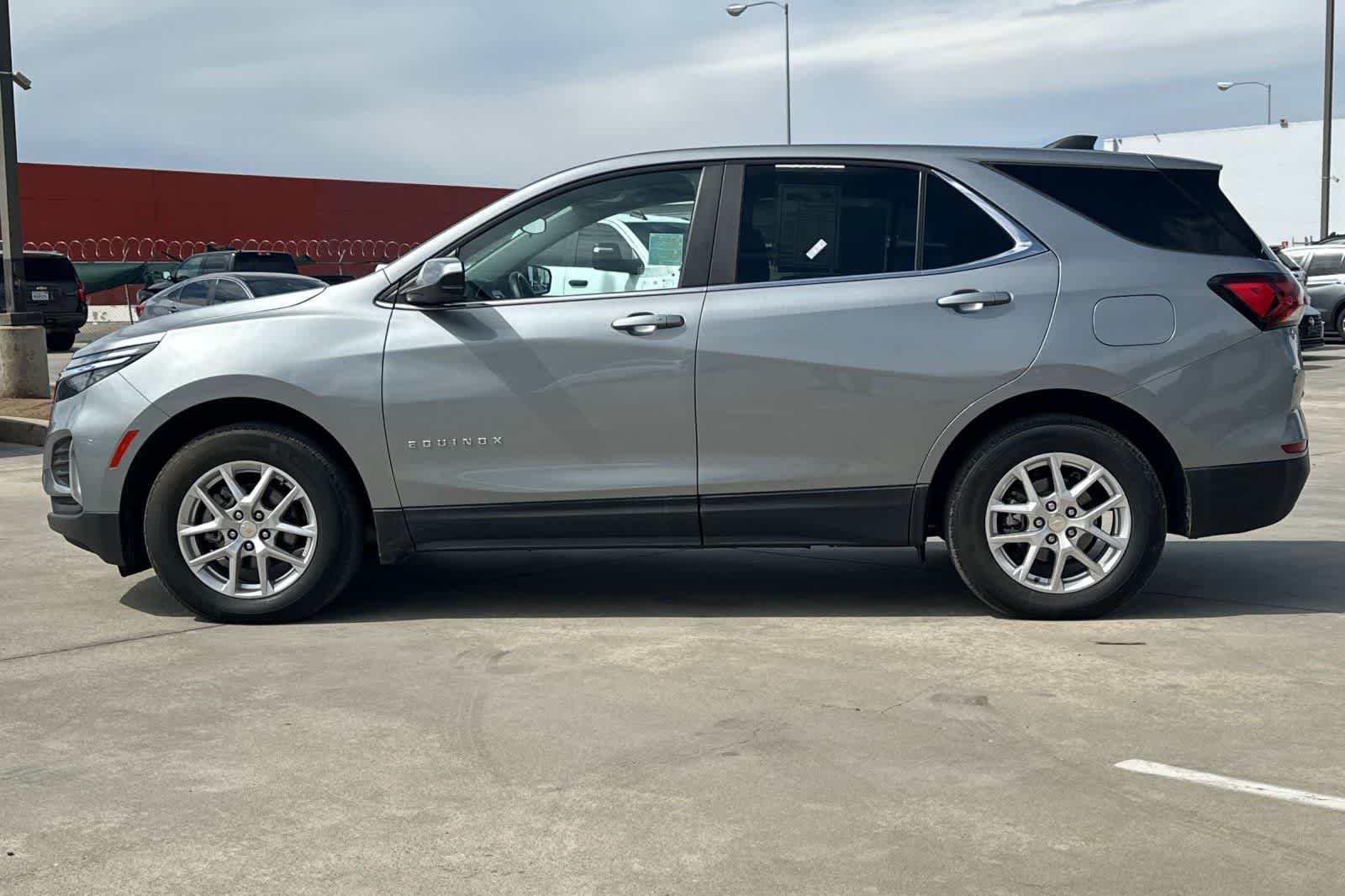 Thumbnail: 2023 Chevrolet Equinox - 6
