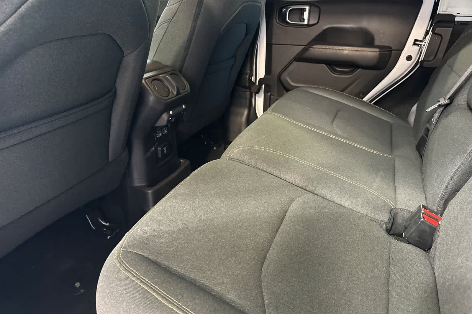 Thumbnail: 2025 Jeep Wrangler - 5