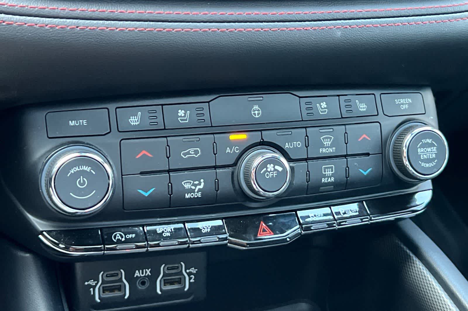 Thumbnail: 2023 Dodge Durango - 24