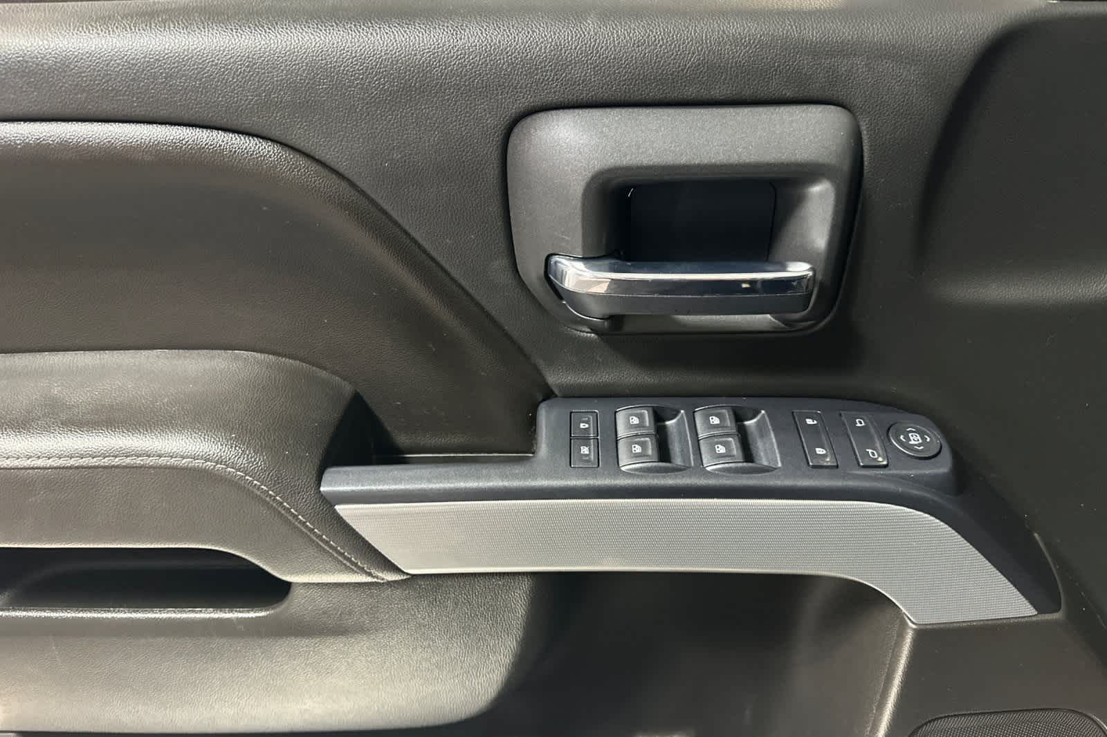 Thumbnail: 2017 Chevrolet Silverado 1500 - 15