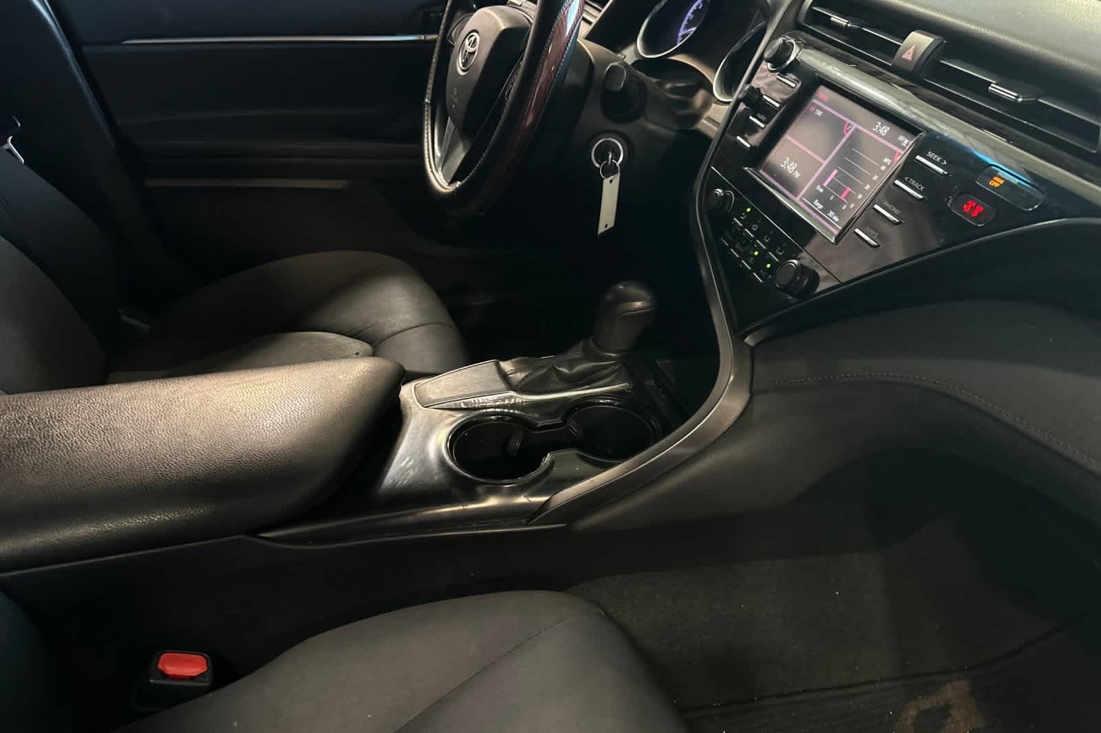 Thumbnail: 2019 Toyota Camry - 18