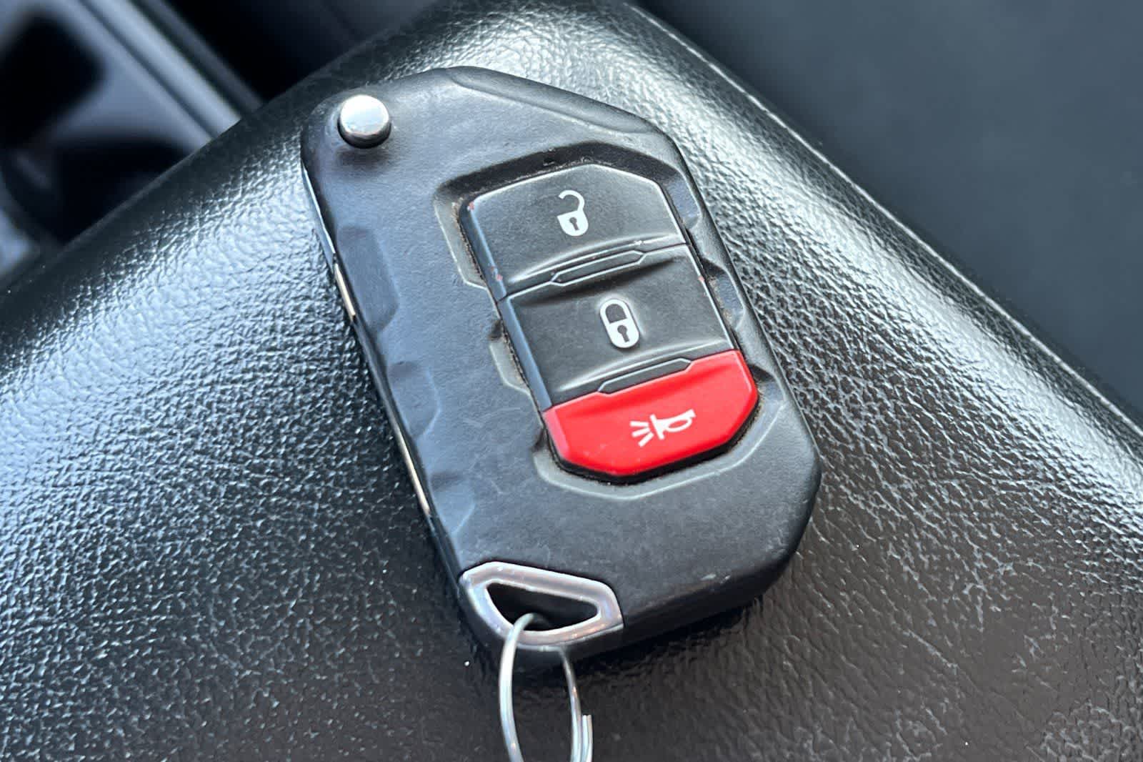 Thumbnail: 2018 Jeep Wrangler - 25