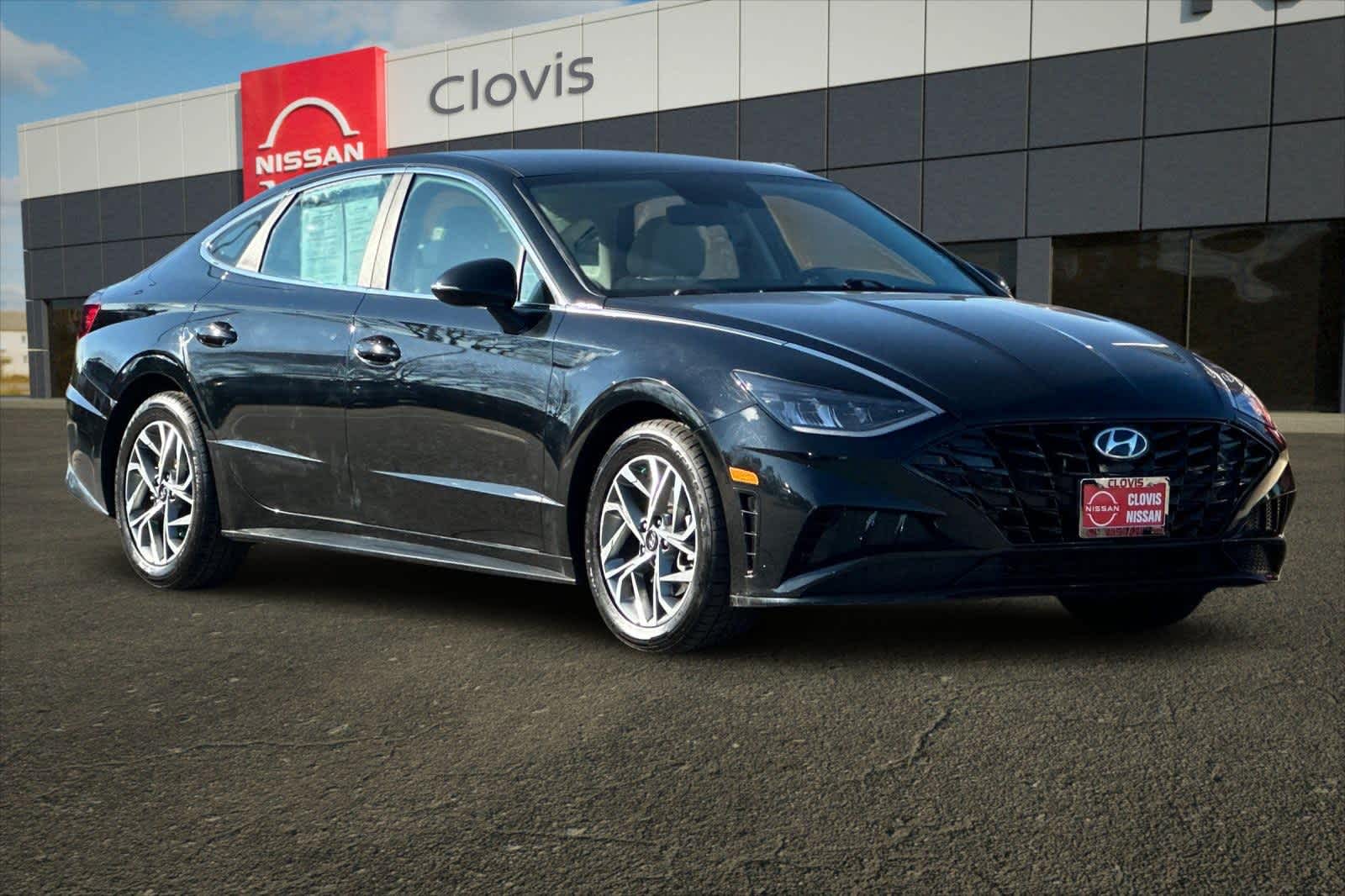 Thumbnail: 2023 Hyundai Sonata - 10