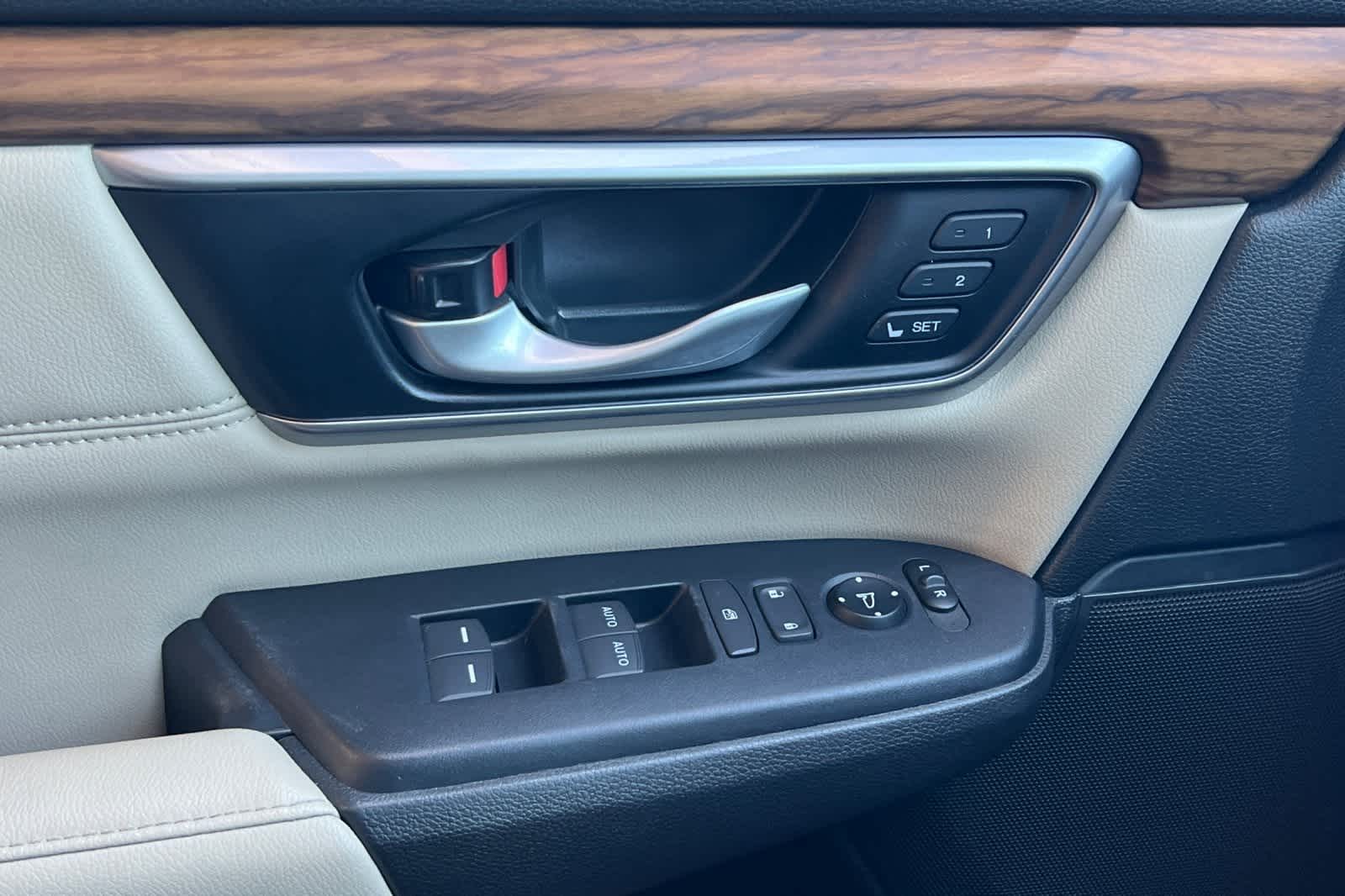 Thumbnail: 2019 Honda CR-V - 15