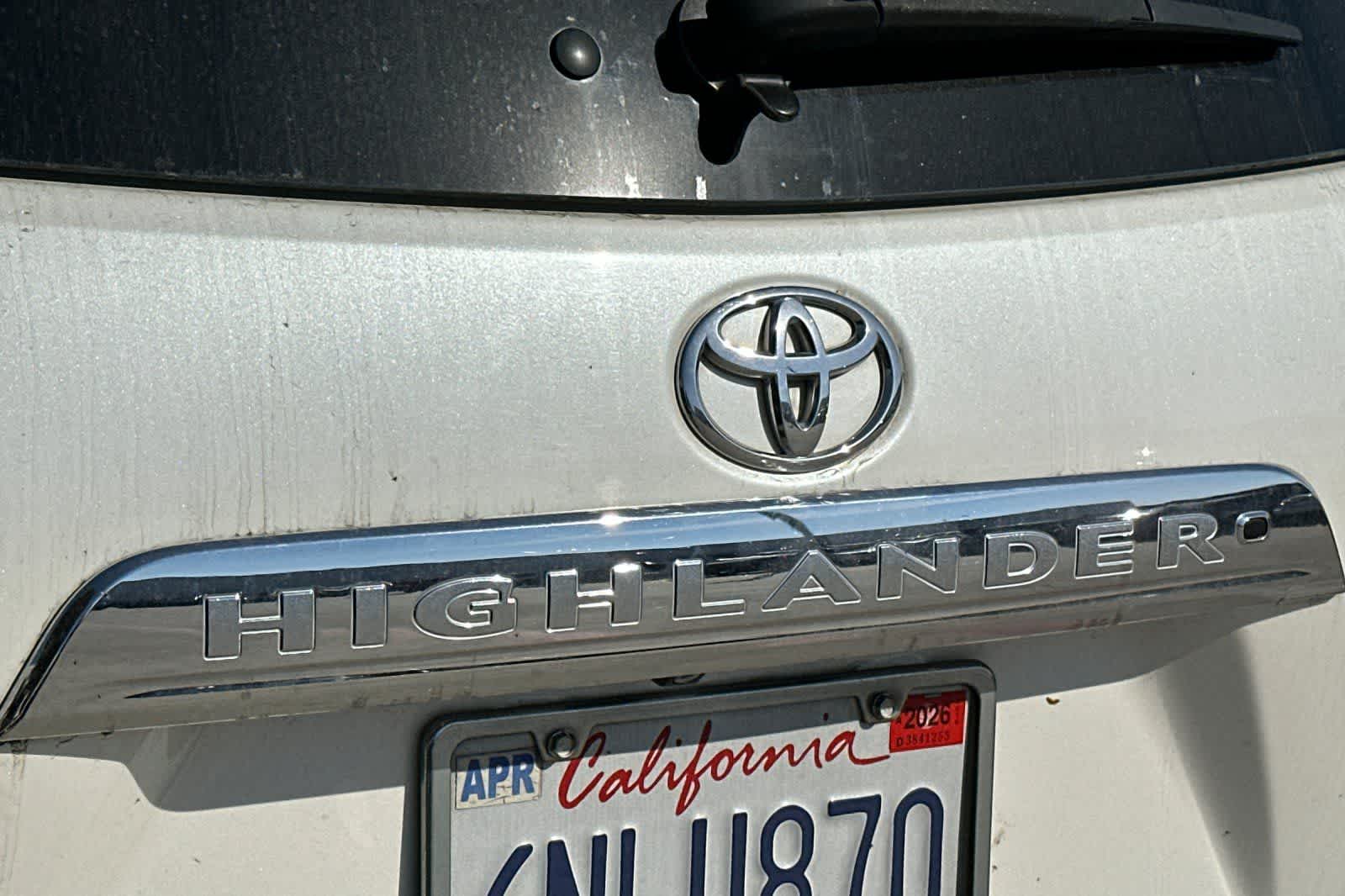 Thumbnail: 2011 Toyota Highlander - 13