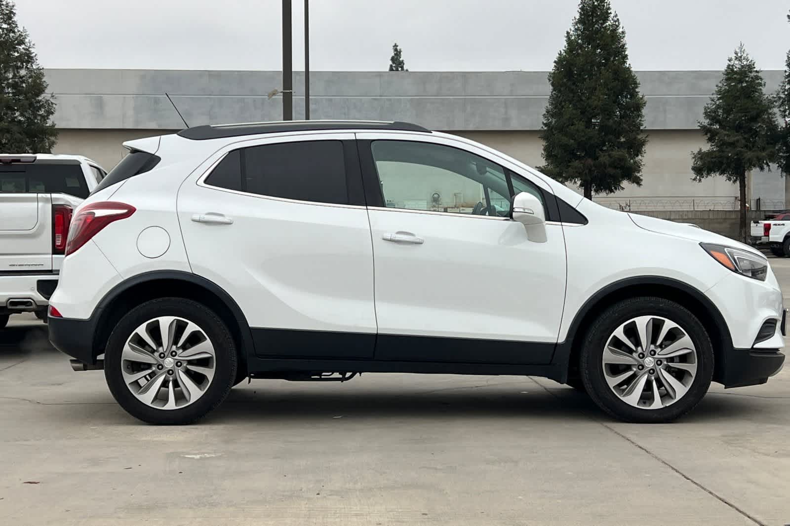Thumbnail: 2019 Buick Encore - 9