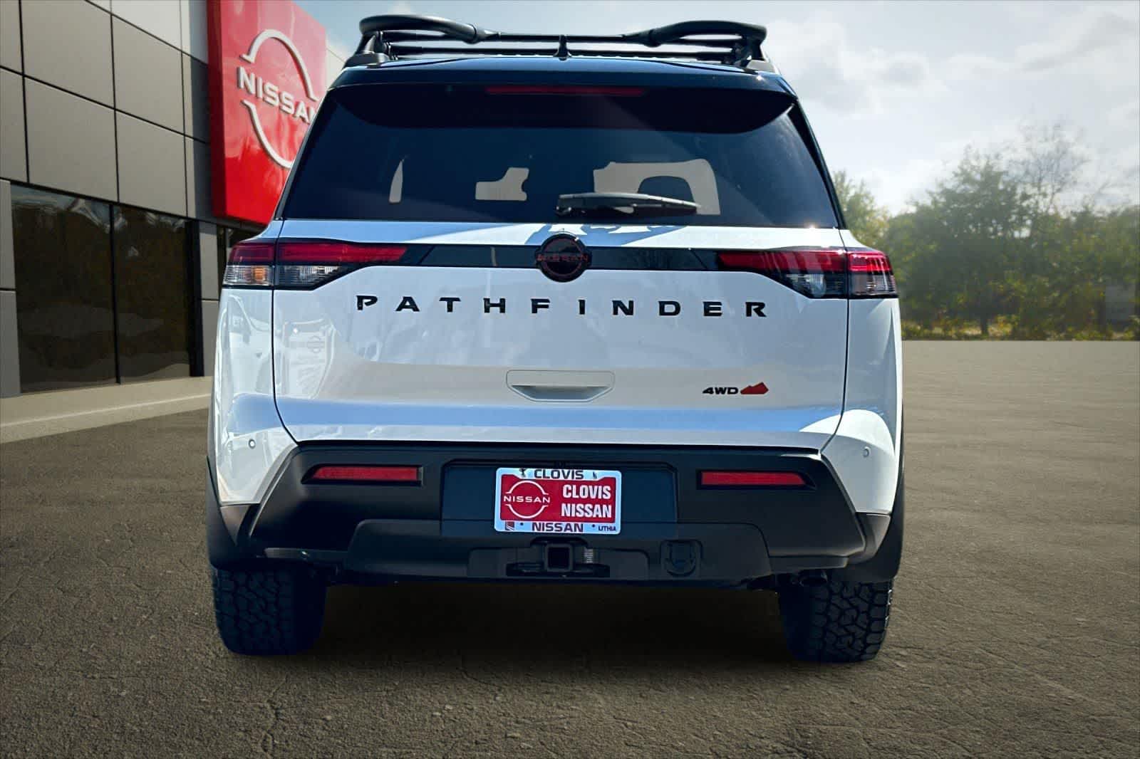 Thumbnail: 2026 Nissan Pathfinder - 8